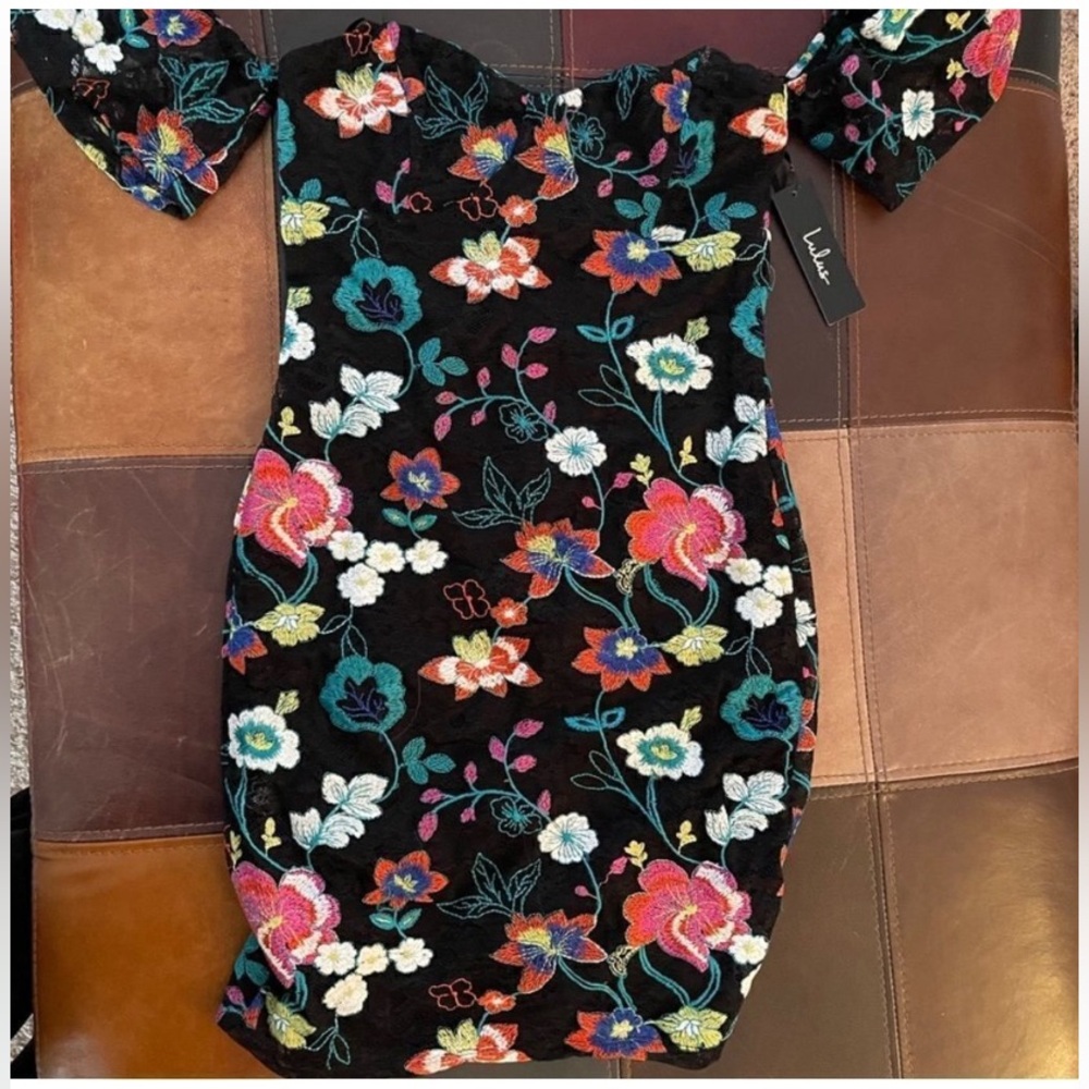 NWT Lulus Hot Tropics Lace Embroidered Dress
